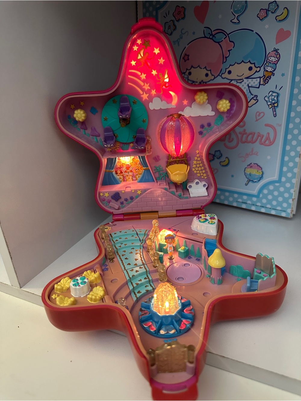 Vintage Polly Pocket Star-Shaped Pink Mini Playset Toy with Interactive Lights